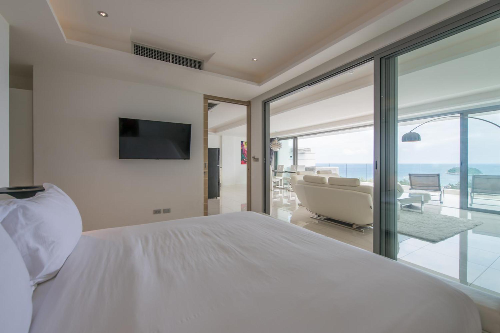 The View Phuket By Resava Aparthotel Ката Бийч Екстериор снимка