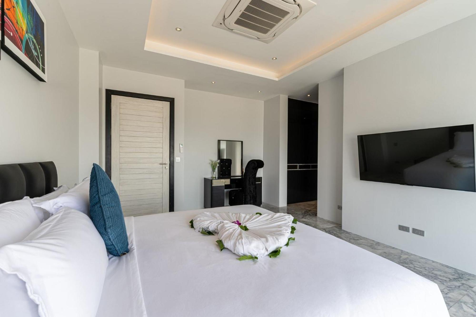 The View Phuket By Resava Aparthotel Ката Бийч Стая снимка