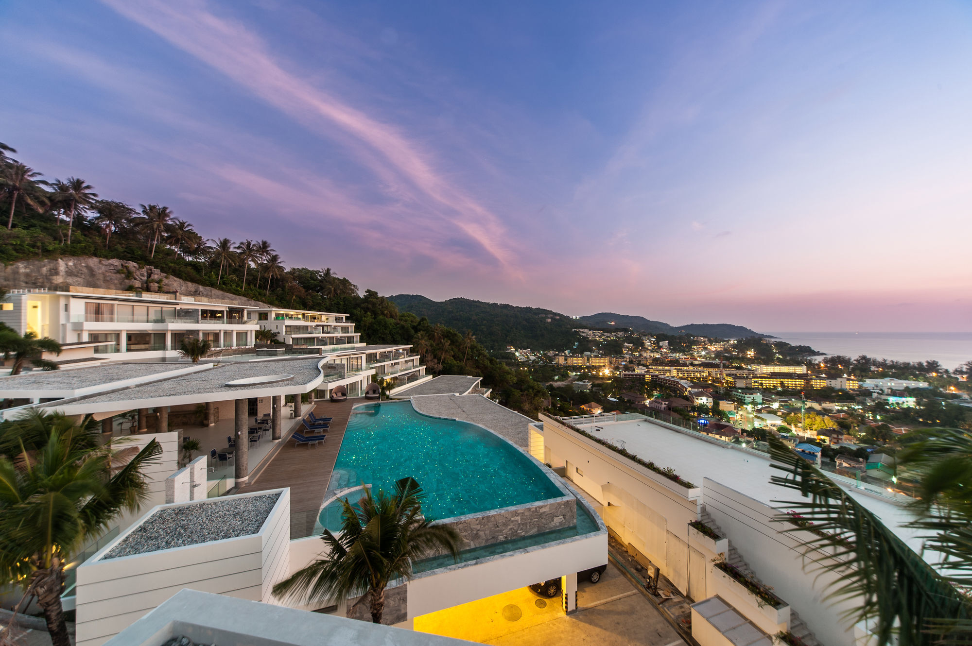 The View Phuket By Resava Aparthotel Ката Бийч Екстериор снимка
